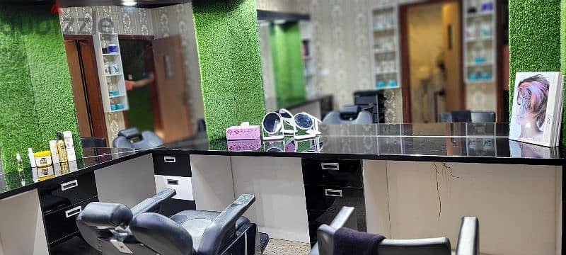 beauty salon for sale. al khwair. Behind Domino's pizza 5