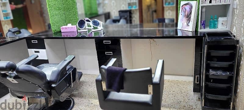 beauty salon for sale. al khwair. Behind Domino's pizza 7