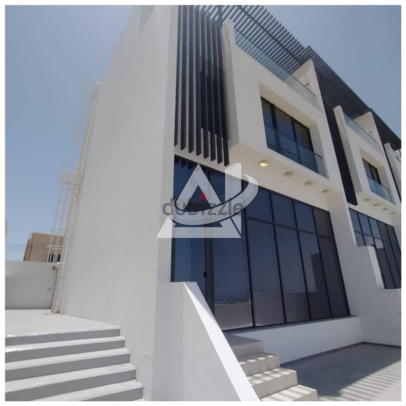 ADV927**Brand new 3BHK+Maid villa for rent in qurum heights 8