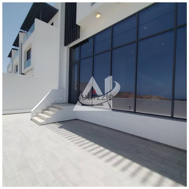 ADV927**Brand new 3BHK+Maid villa for rent in qurum heights 11