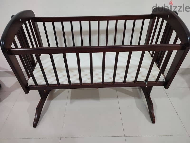 baby crib for sale. 1