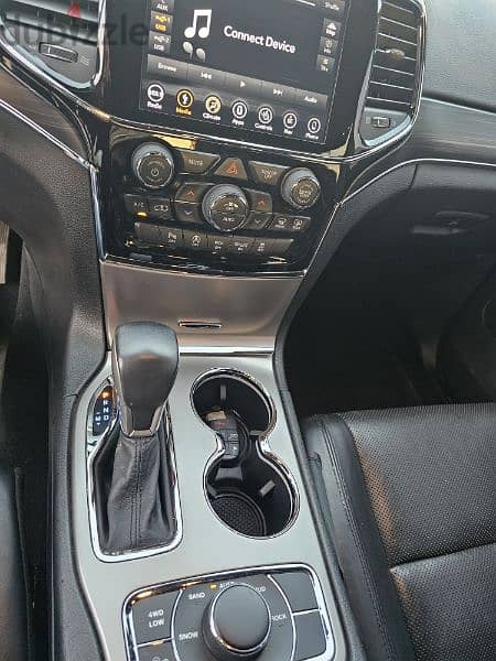 Jeep Grand Cherokee 2019 limited excellent condition ( wtsapp only) 2