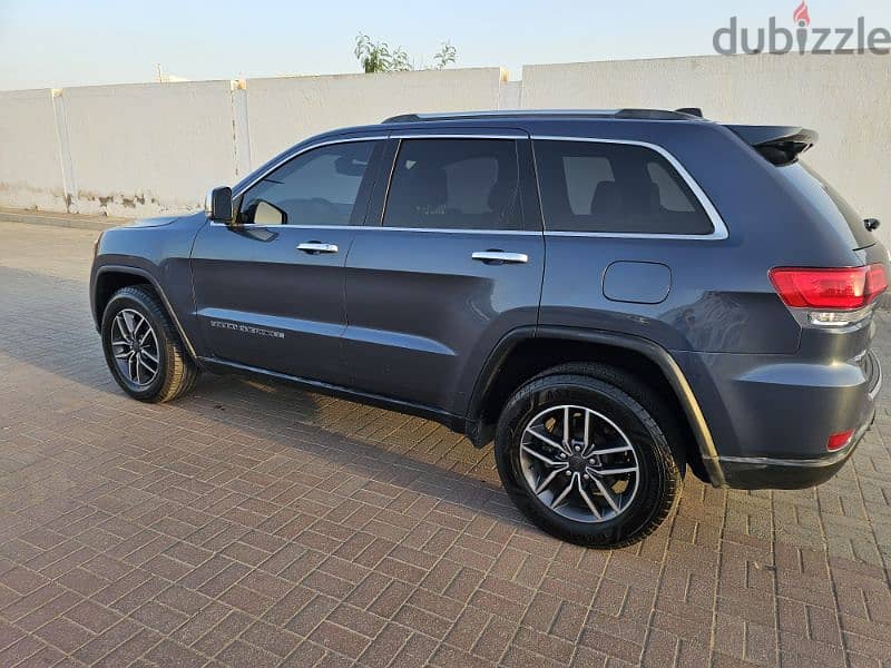 Jeep Grand Cherokee 2019 limited excellent condition ( wtsapp only) 10