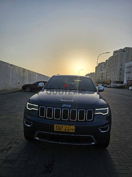 Jeep Grand Cherokee 2019 limited excellent condition ( wtsapp only) 15