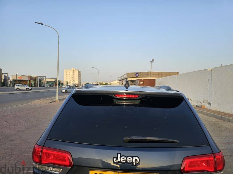Jeep Grand Cherokee 2019 limited excellent condition ( wtsapp only) 16