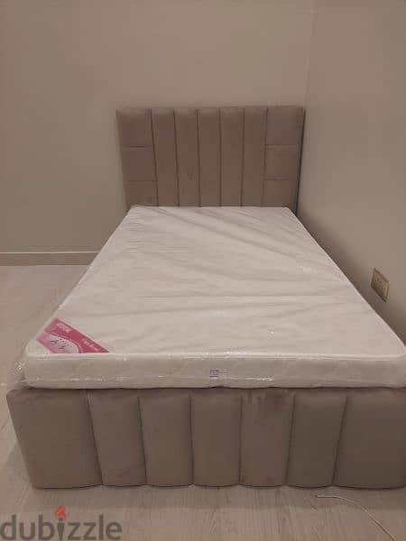 Special offer new bed with matters without delivery 75 rial 4