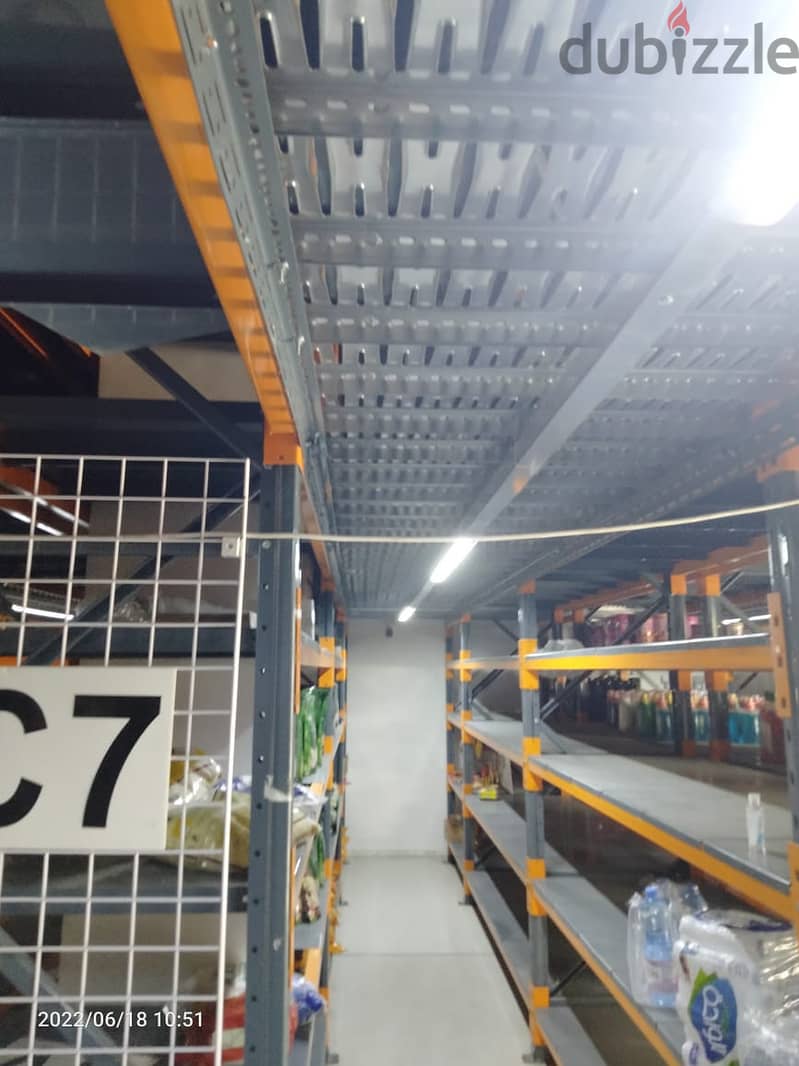 Racks for hypermarket and warehouse. 2