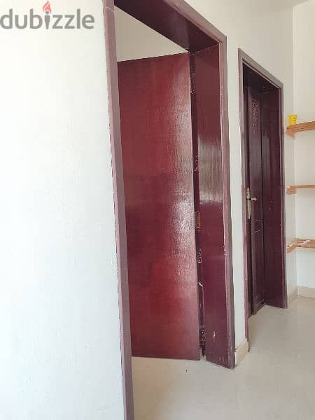 studio for rent khoud 7 for only 9 rials per day! 2