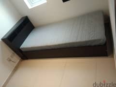 SMALL BED FOR SALE WITH MATRAS