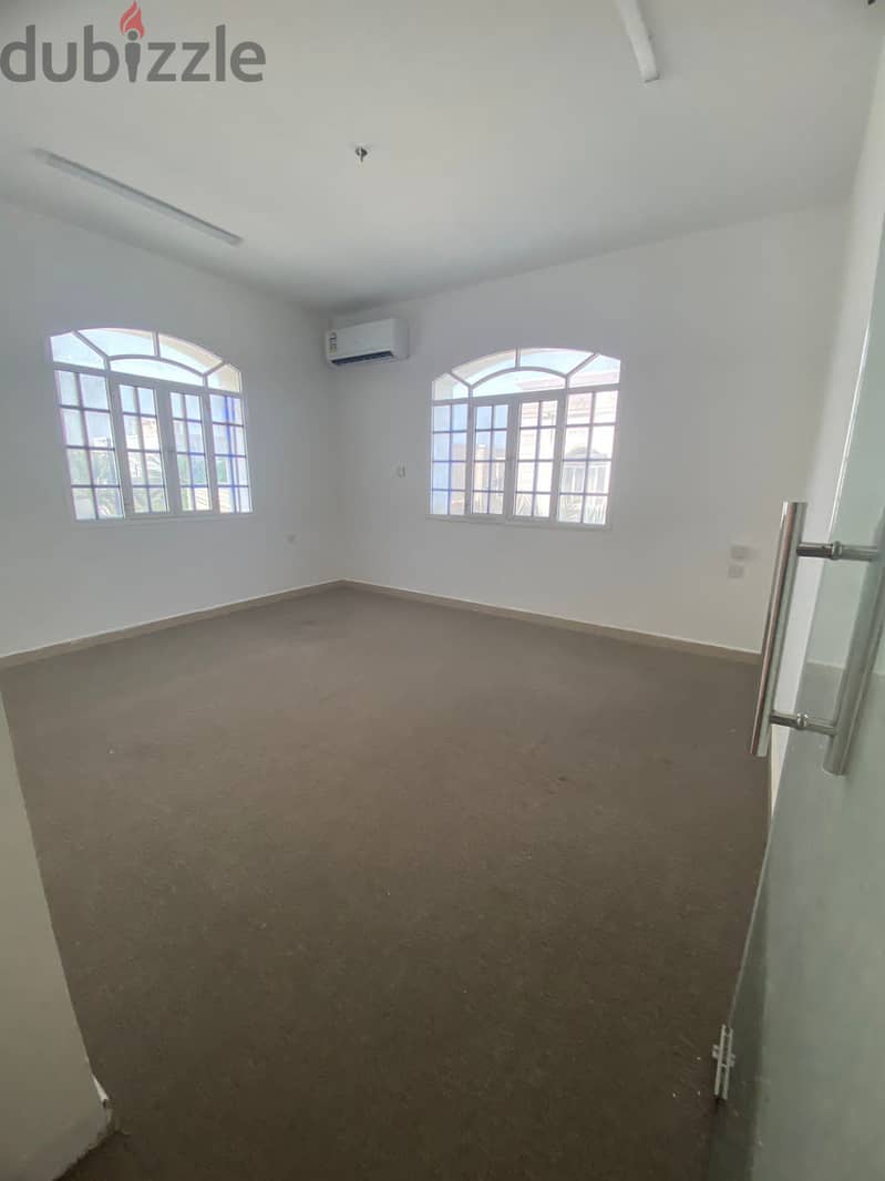 "SR-MH-486 Office for rent in Al Hail South 3