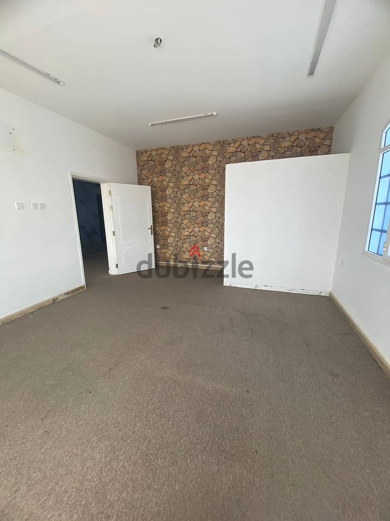 "SR-MH-486 Office for rent in Al Hail South 10
