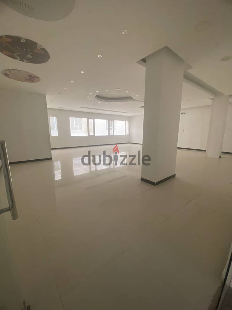 "SR-AS-433 An office for rent in an open space in Al Mawaleh North 5