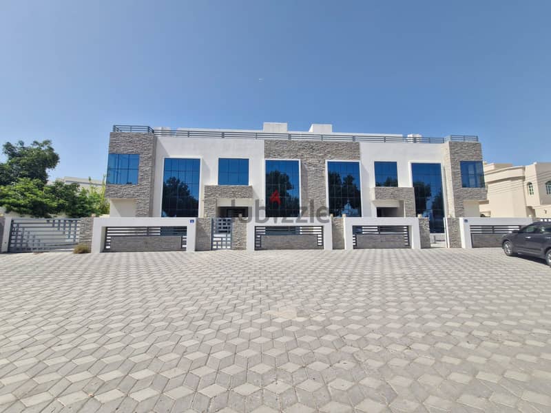 30 BR Commercial Use Villa for Sale– Mawaleh 0