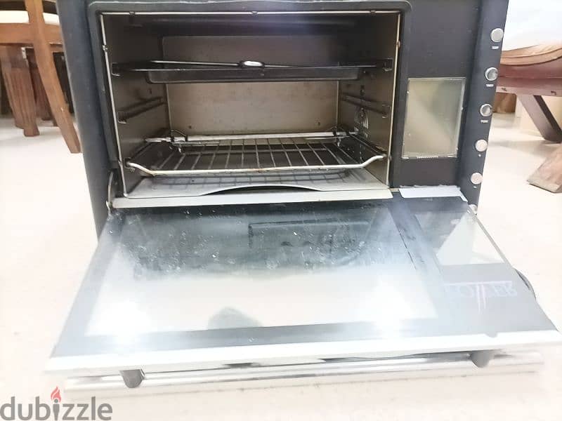 Grill Oven with all attachments 1