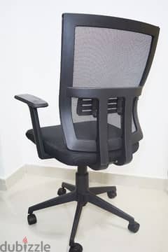 Maple leaf Office Chair Black for Sale( Expats leaving)