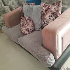 4 seats sofa last day offer 0