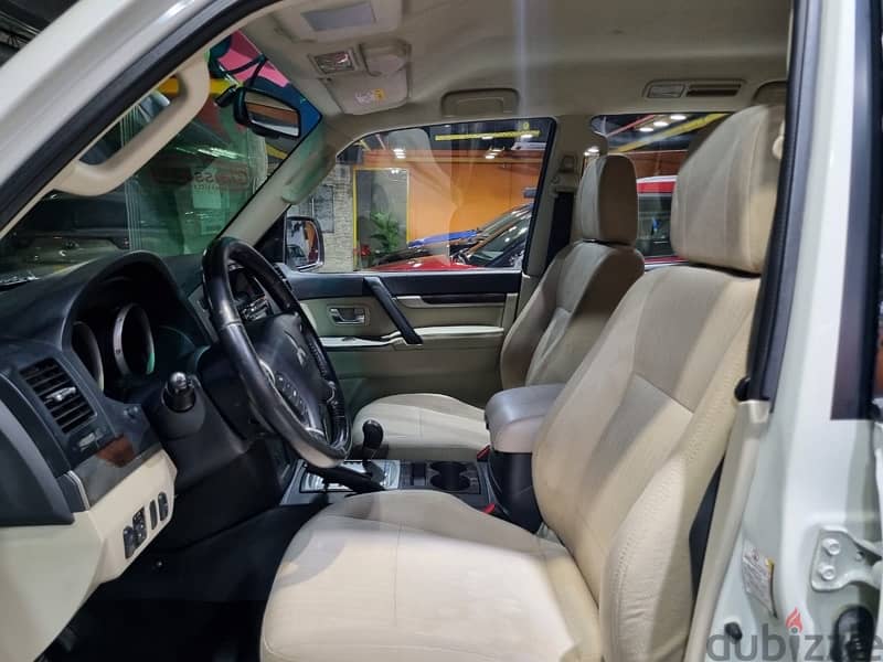 Mitsubishi Pajero 2018 for sale installment option available 11