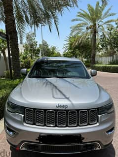 Jeep Grand Cherokee full options