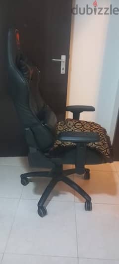 Cougar Gaming Chair , very comfortable 0