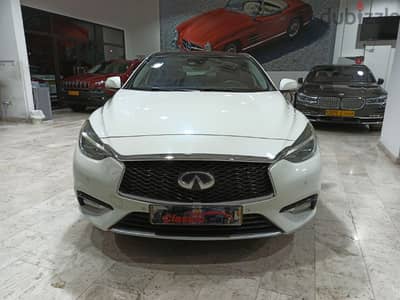 Infiniti Q30 2017