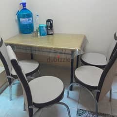 daining table and chair 0