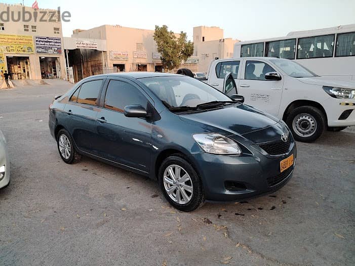 YARIS 2010 MODEL GOOD CONDITION FOR URGENT SALE 2
