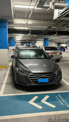 Hyndai Elantra 2018 model, Lady used car, 1,20,000 miles only