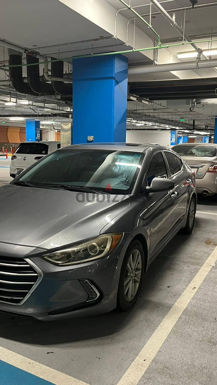 Hyundai Elantra 2018 model, Lady used car,1,20,000 miles only_97622023 2