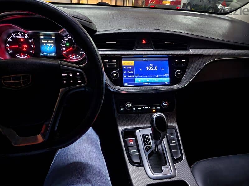 Geely Emgrand GS 2018 11
