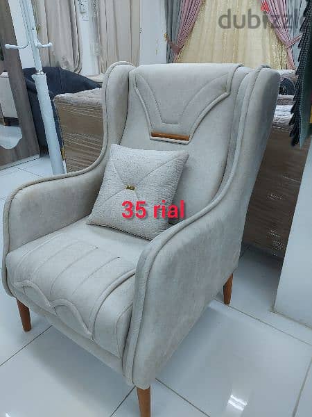 single sofa without delivery 1 piece 35 rial 4