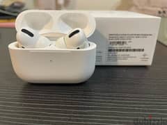 Apple AirPods Pro (Wireless Charging Case)