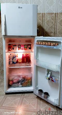 LG Double door refrigerator 340 Litres as good as new.