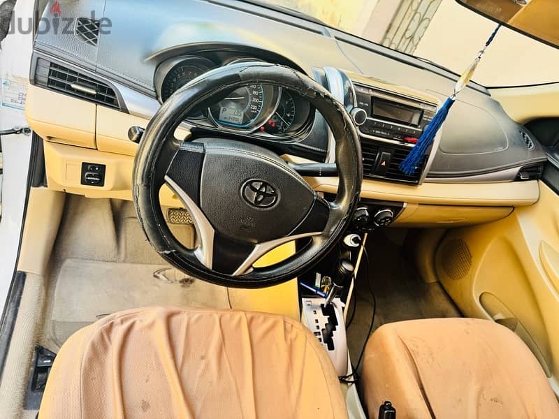 Toyota Yaris 2015 1