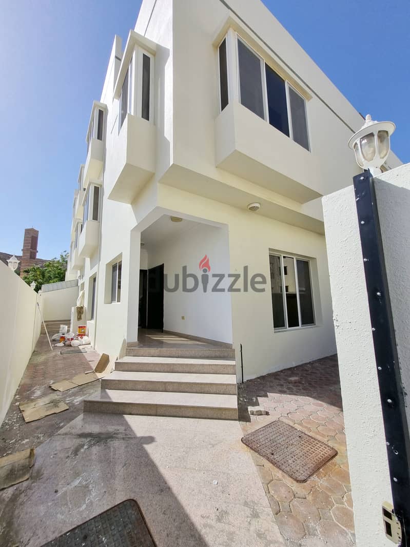 Spacious 5+1 BHK Villa for Rent in Al Muna, Bousher PPV212 1