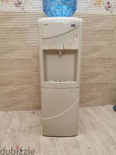 Water cooler and refrigerator