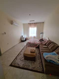 room for rent inAl Maabila 0