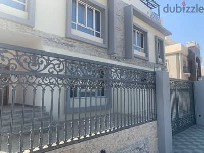 SR-AH-312 Villa to let Mawaleh south