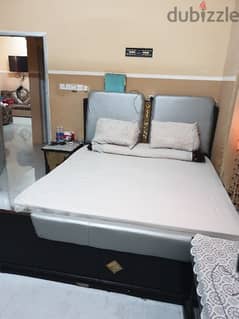 King size bed good condition 0