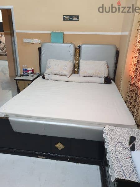 King size bed good condition 1
