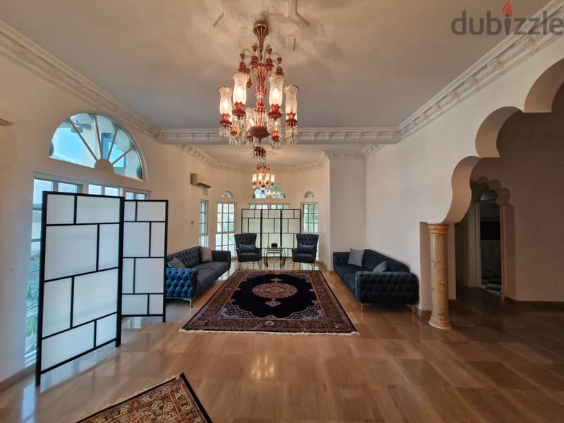 7 BR Amazing Villa In Shatti Al Qurum For Rent 2
