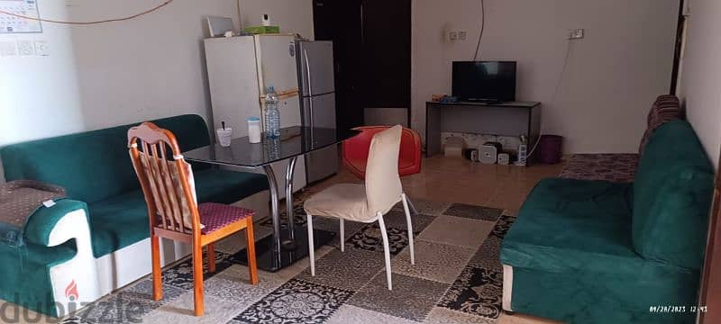 Room for rent al hail near to main road please contract  94431271 2