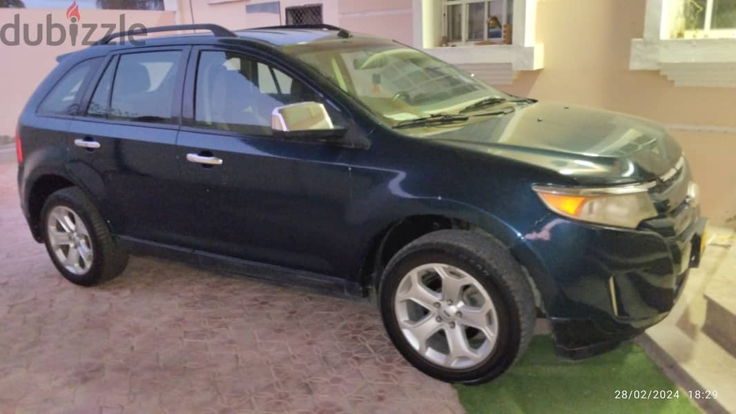 Expat used Ford Edge Carfor sale سيارة فورد ايدج SUV للبيع موديل 2011. 0