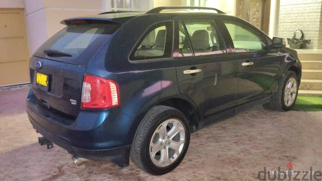 Expat used Ford Edge Carfor sale سيارة فورد ايدج SUV للبيع موديل 2011. 5