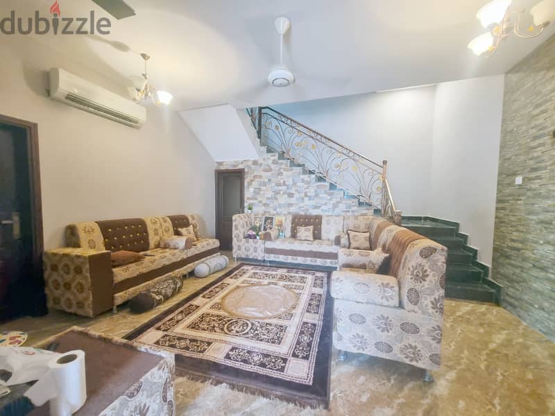 Spacious 4 BHK Villa for Rent in Mabela PPV213 1