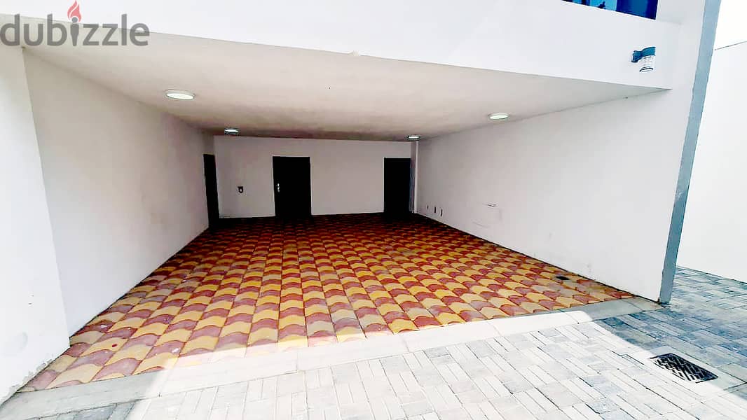 Spacious 4+1 BHK Villa with Indoor Private Pool in MQ PPV218 8