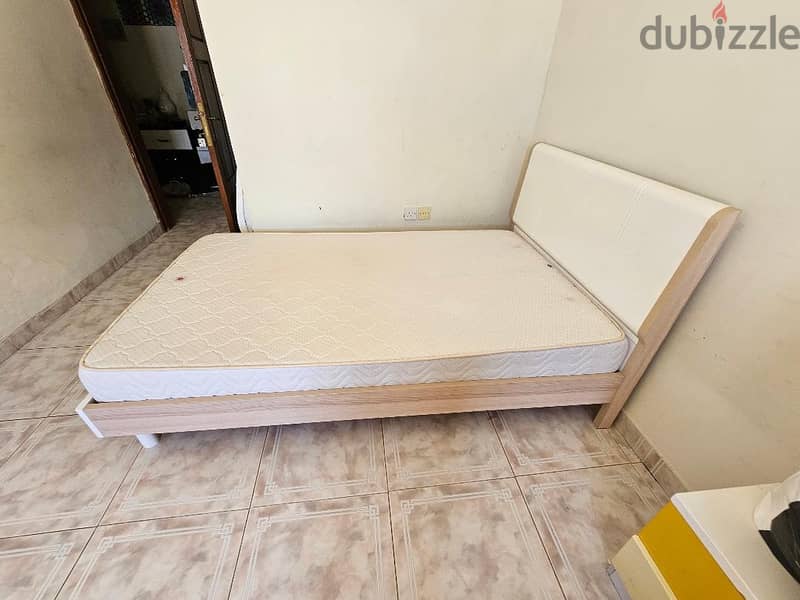 Single Bed with Mattress, Excellent Condition 10