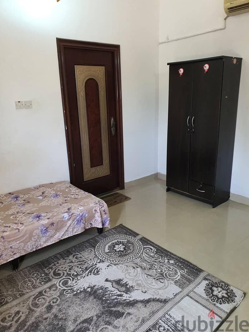 Executive bachelor furnished room for rent alhail south 1