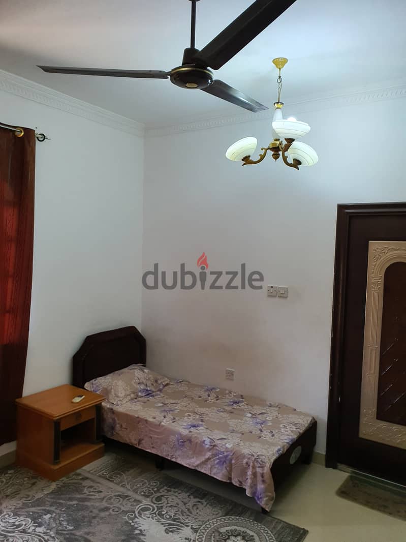 Executive bachelor furnished room for rent alhail south 4