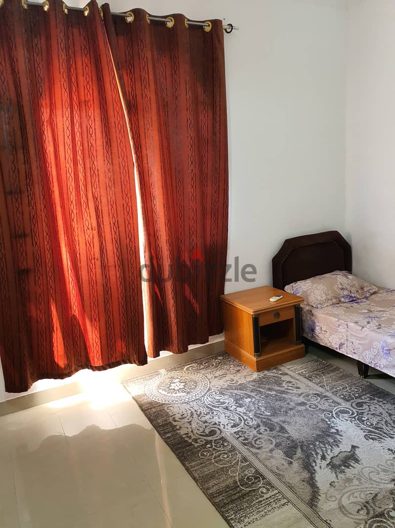 Executive bachelor furnished room for rent alhail south 6