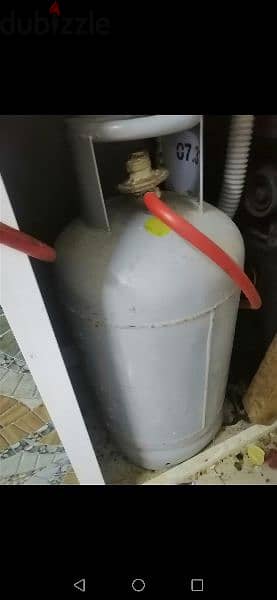 House old item and split general ac 2.5 ton ,friz,gas cylinder , stove 4